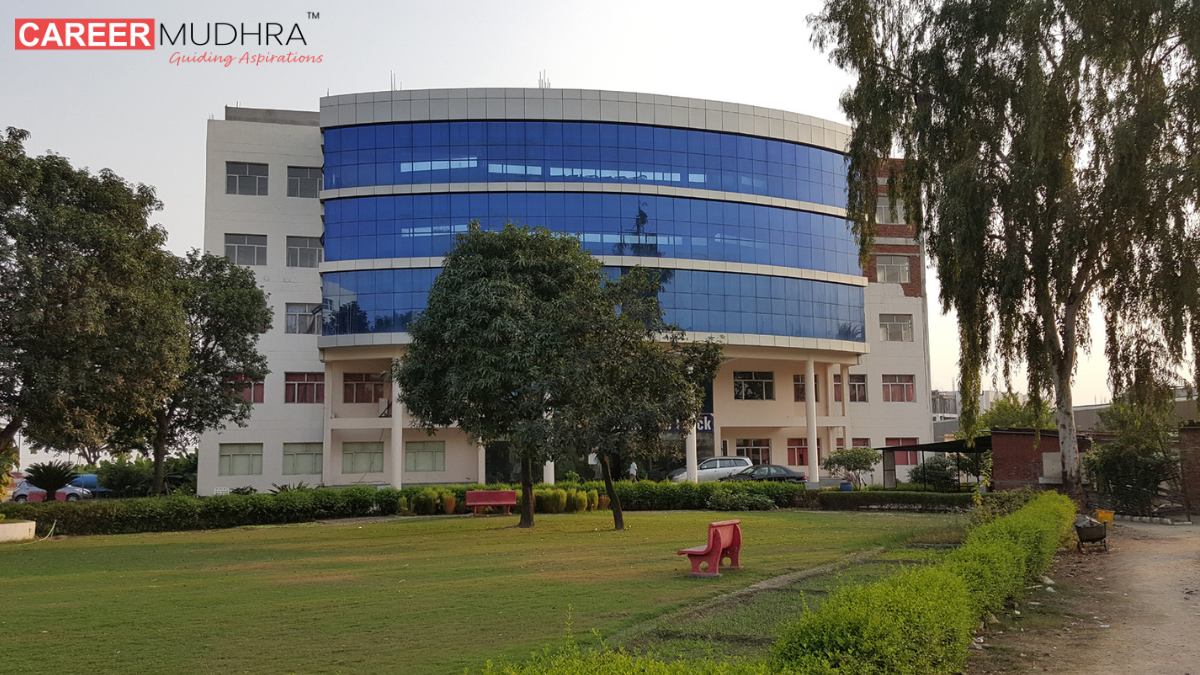 Saraswati Medical College - [SMC] Unnao: Admission, Courses, Eligibility, Fees, Placements, Rankings, Facilities